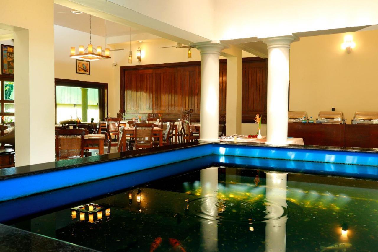 Triveny River Palace Hotel Alappuzha Eksteriør billede